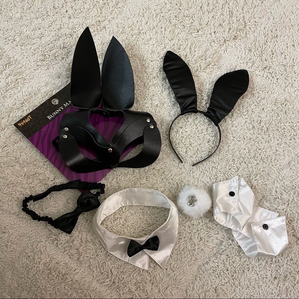 2x Bunny Costume Pack
